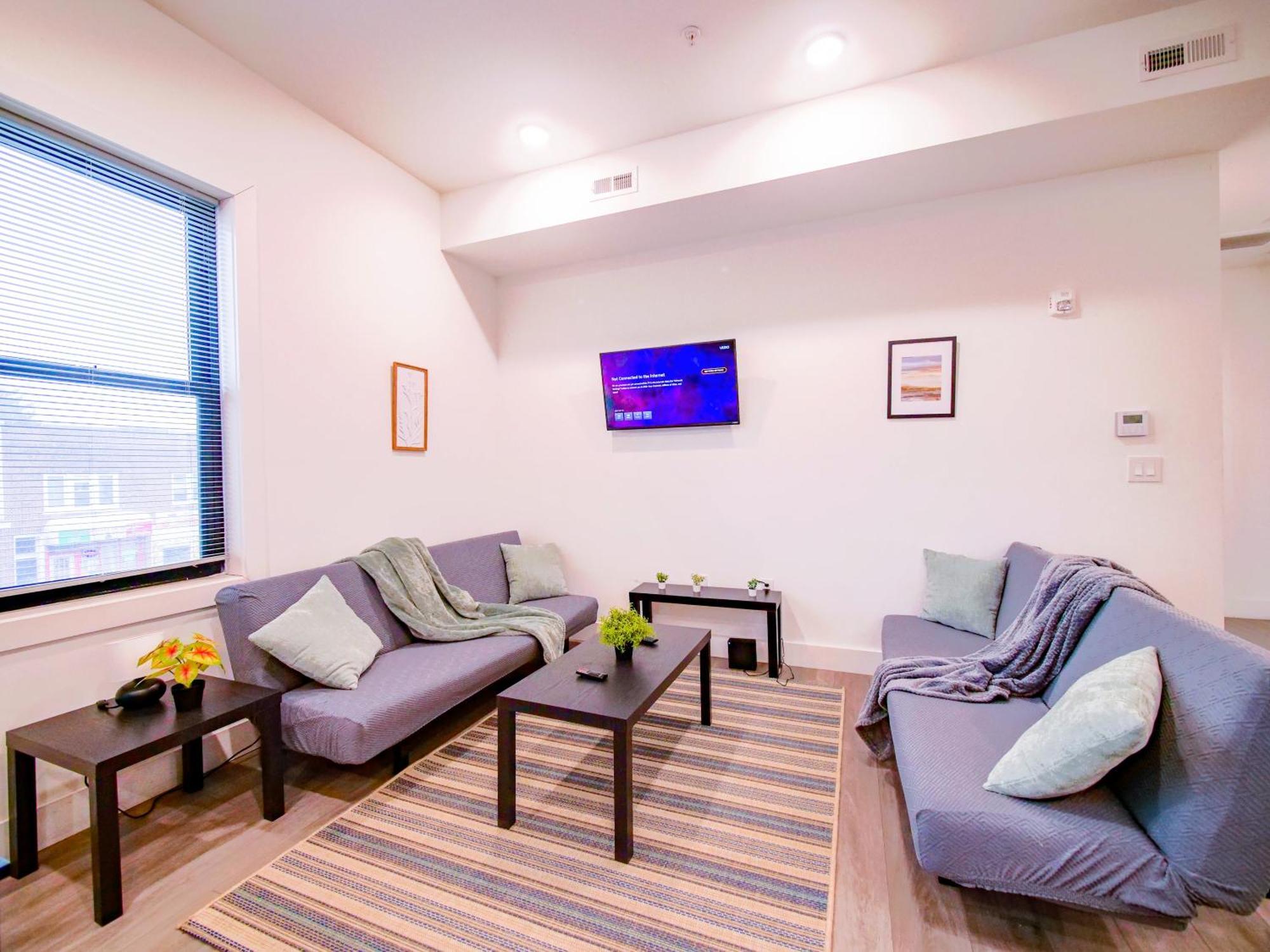 Stylish And Modern 2 - Bedroom Minutes From Nyc!