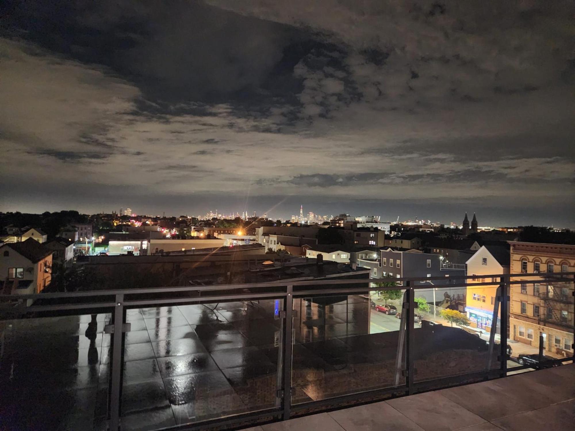 Stylish And Modern 2 - Bedroom Minutes From Nyc! Bayonne