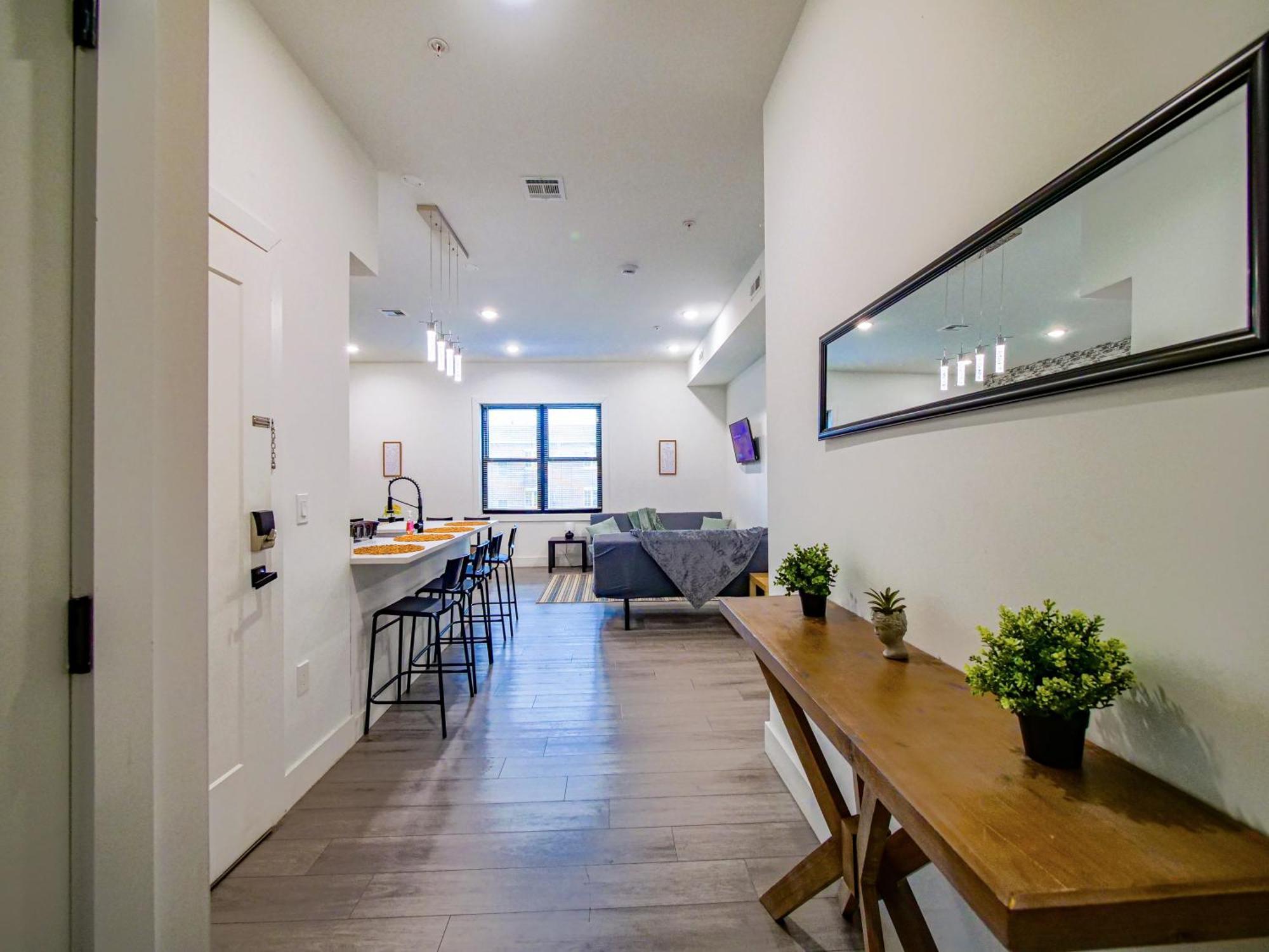 Apartment Stylish And Modern 2 - Bedroom Minutes From Nyc!