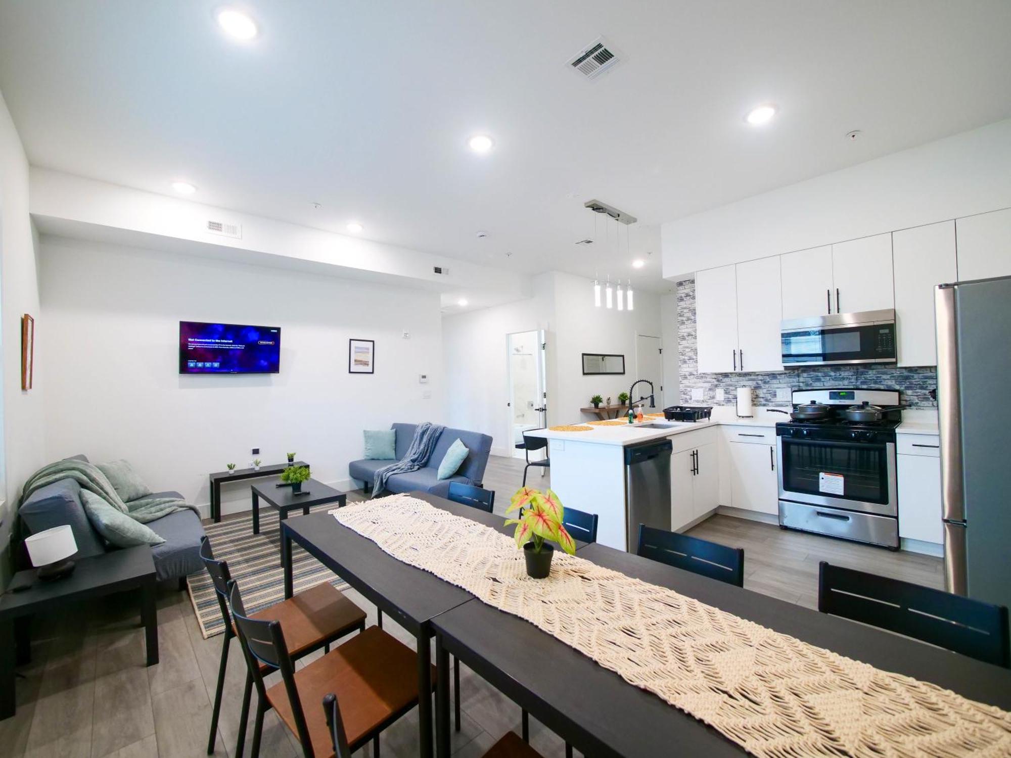 Stylish And Modern 2 - Bedroom Minutes From Nyc!