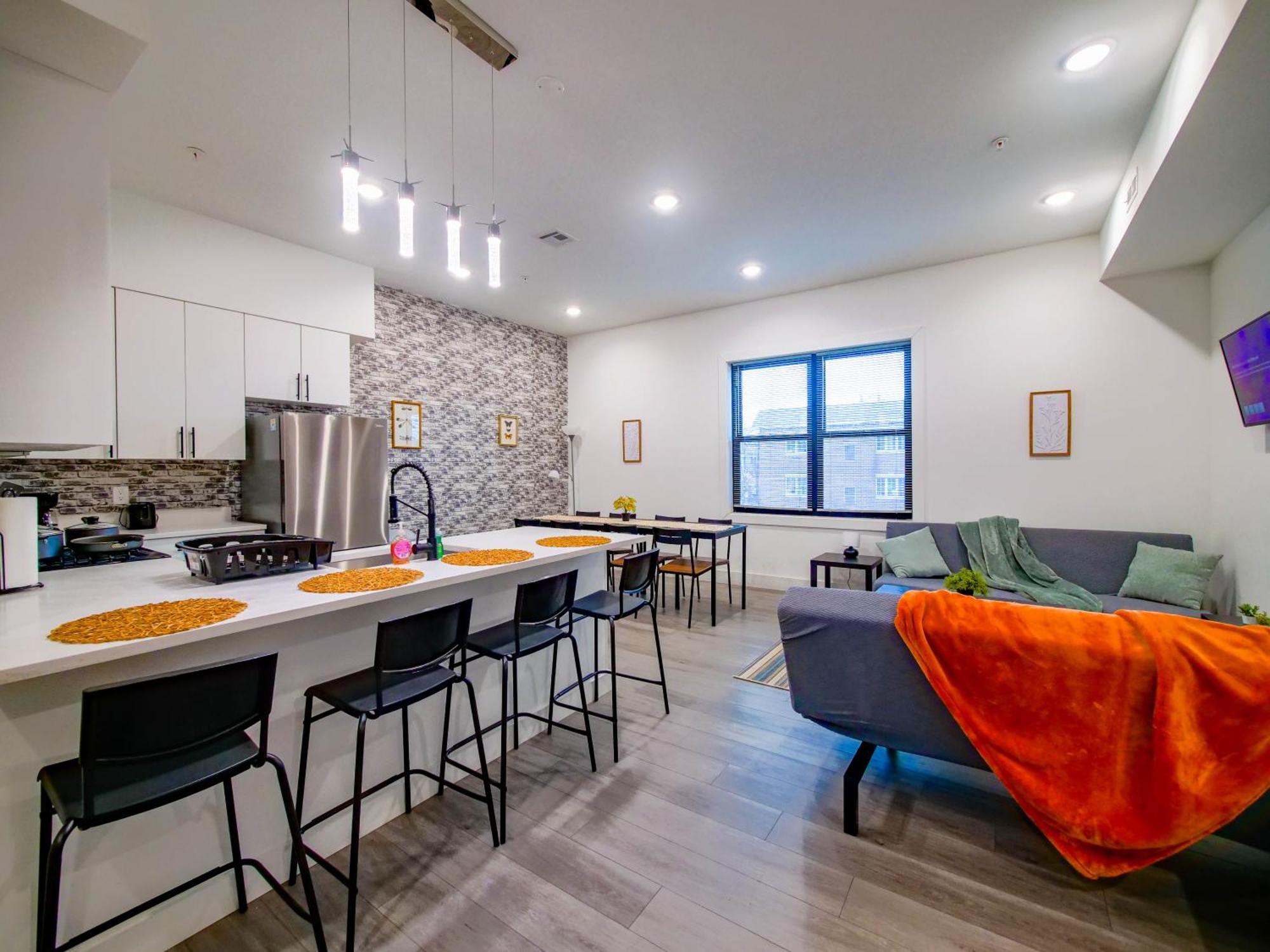 Stylish And Modern 2 - Bedroom Minutes From Nyc! Bayonne